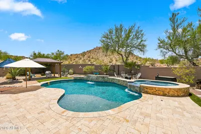 18663 W Capistrano Avenue, Goodyear, AZ 85338 - Photo 2