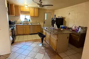 1709 E Encinas Ln, Phoenix, AZ 85040 - Photo 18