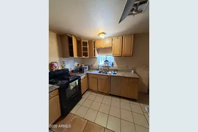 1709 E Encinas Lane, Phoenix, AZ 85040 - Photo 22