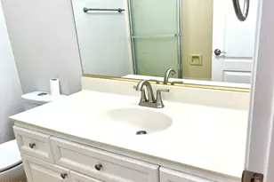 407 W Helena Dr, Phoenix, AZ 85023 - Photo 16