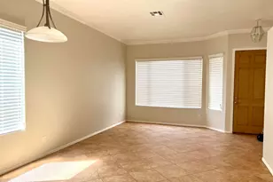 407 W Helena Dr, Phoenix, AZ 85023 - Photo 4