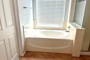 407 W Helena Dr, Phoenix, AZ 85023 - Photo 24