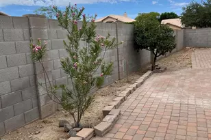 407 W Helena Dr, Phoenix, AZ 85023 - Photo 10