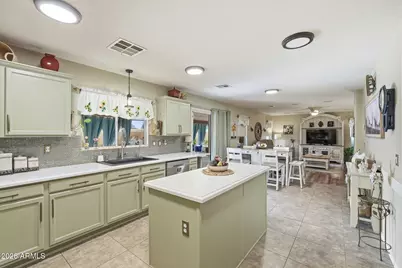 28650 N Obsidian Drive, San Tan Valley, AZ 85143 - Photo 34