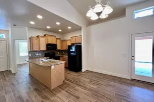 142 N Drexel St, Mesa, AZ 85207 - Photo 4