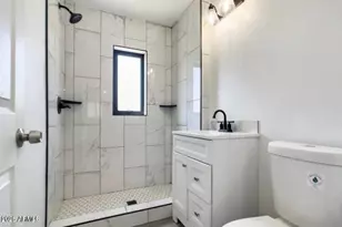 2236 E Roosevelt St, Phoenix, AZ 85006 - Photo 12