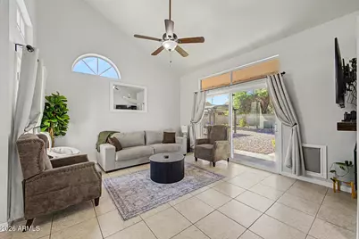 1717 E Greenway Circle, Phoenix, AZ 85042 - Photo 2