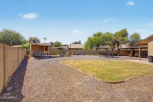1717 E Greenway Cir, Phoenix, AZ 85042 - Photo 26