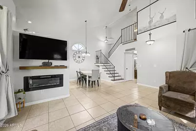 1717 E Greenway Circle, Phoenix, AZ 85042 - Photo 4