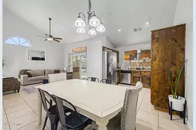 1717 E Greenway Circle, Phoenix, AZ 85042 - Photo 6