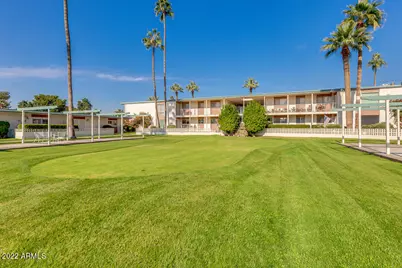 1273 E Maryland Avenue #B, Phoenix, AZ 85014 - Photo 2