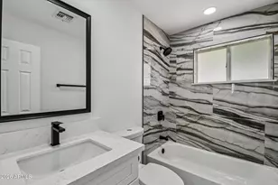 10258 N 18th Ave, Phoenix, AZ 85021 - Photo 10