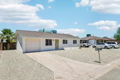 10258 N 18th Avenue, Phoenix, AZ 85021 - Photo 2