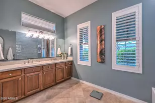 12927 W Quail Track Dr, Peoria, AZ 85383 - Photo 20