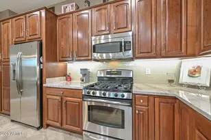 12927 W Quail Track Dr, Peoria, AZ 85383 - Photo 10