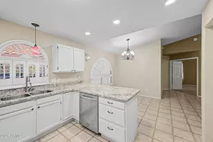 7518 W Kerry Ln, Glendale, AZ 85308 - Photo 10
