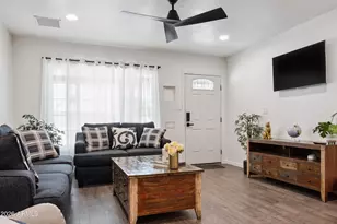 3814 N 36th St, Phoenix, AZ 85018 - Photo 8
