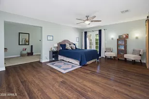 11242 N 44th Ct, Phoenix, AZ 85028 - Photo 18