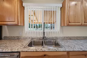 10229 S Honeysuckle Dr, Hereford, AZ 85615 - Photo 12