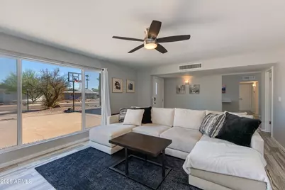 6537 E Palm Lane, Scottsdale, AZ 85257 - Photo 2