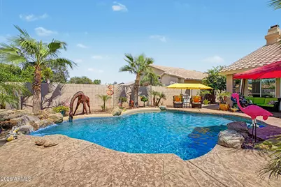 7156 W Willow Avenue, Peoria, AZ 85381 - Photo 2