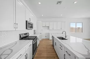 20350 N 222nd Dr, Surprise, AZ 85387 - Photo 4