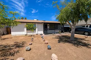 18240 N 32nd Ln, Phoenix, AZ 85053 - Photo 2