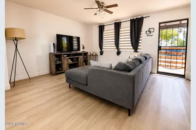18240 N 32nd Lane, Phoenix, AZ 85053 - Photo 4