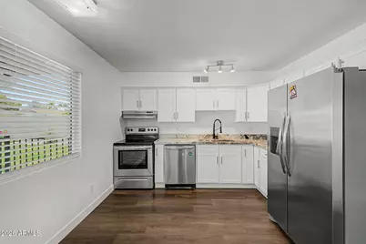 3524 E Angela Drive, Phoenix, AZ 85032 - Photo 10