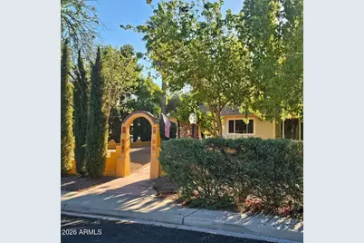 294 S Jefferson Street, Wickenburg, AZ 85390 - Photo 2
