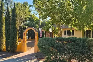 294 S Jefferson St, Wickenburg, AZ 85390 - Photo 2