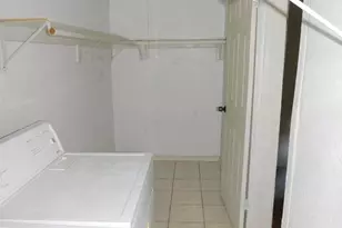 5612 W Wilshire Dr, Phoenix, AZ 85035 - Photo 10