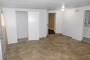 5612 W Wilshire Dr, Phoenix, AZ 85035 - Photo 8