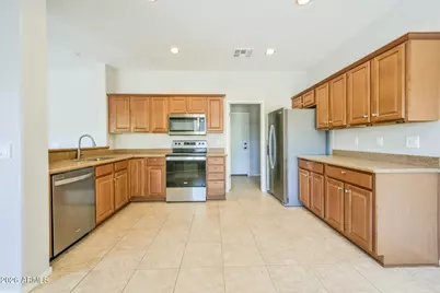 1186 E Country Crossing Way, San Tan Valley, AZ 85143 - Photo 6