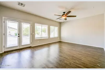 1186 E Country Crossing Way, San Tan Valley, AZ 85143 - Photo 4