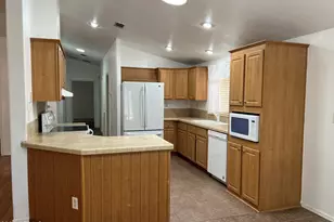 10960 N 67th Ave, Glendale, AZ 85304 - Photo 6