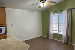 10960 N 67th Ave, Glendale, AZ 85304 - Photo 14