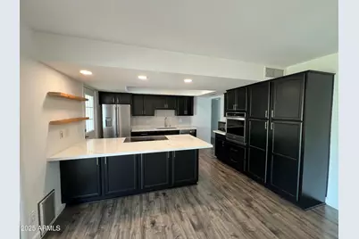 8744 E Rose Lane, Scottsdale, AZ 85250 - Photo 4