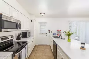 3312 S Ventura Dr, Tempe, AZ 85282 - Photo 4