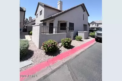475 S Seawynds Boulevard, Gilbert, AZ 85233 - Photo 2