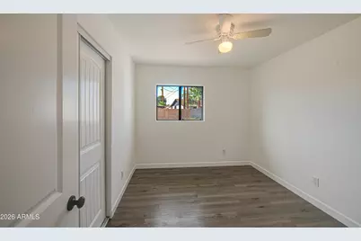 6002 W Catalina Drive, Phoenix, AZ 85033 - Photo 12