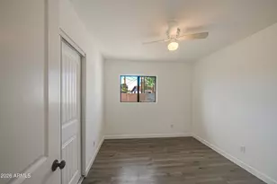 6002 W Catalina Dr, Phoenix, AZ 85033 - Photo 12