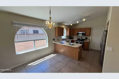 12721 W Palm Lane, Avondale, AZ 85392 - Photo 4