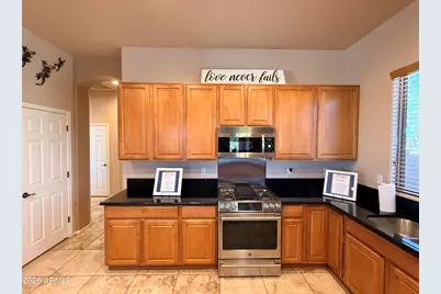 45249 W Windrose Drive, Maricopa, AZ 85139 - Photo 4