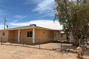 201 E Locke St, Gila Bend, AZ 85337 - Photo 2