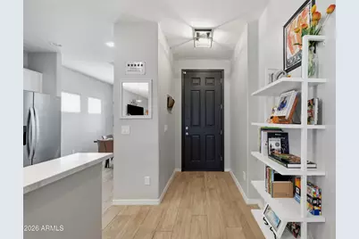 828 W Leadwood Avenue, San Tan Valley, AZ 85140 - Photo 2