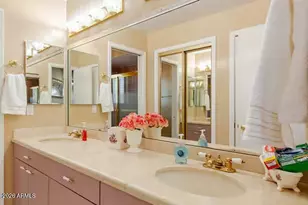 1904 E Catamaran Ct, Gilbert, AZ 85234 - Photo 8