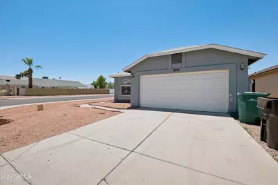 11904 N 76th Lane, Peoria, AZ 85345 - Photo 2