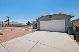 11904 N 76th Ln, Peoria, AZ 85345 - Photo 2