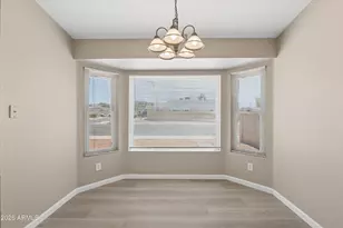 11904 N 76th Ln, Peoria, AZ 85345 - Photo 10